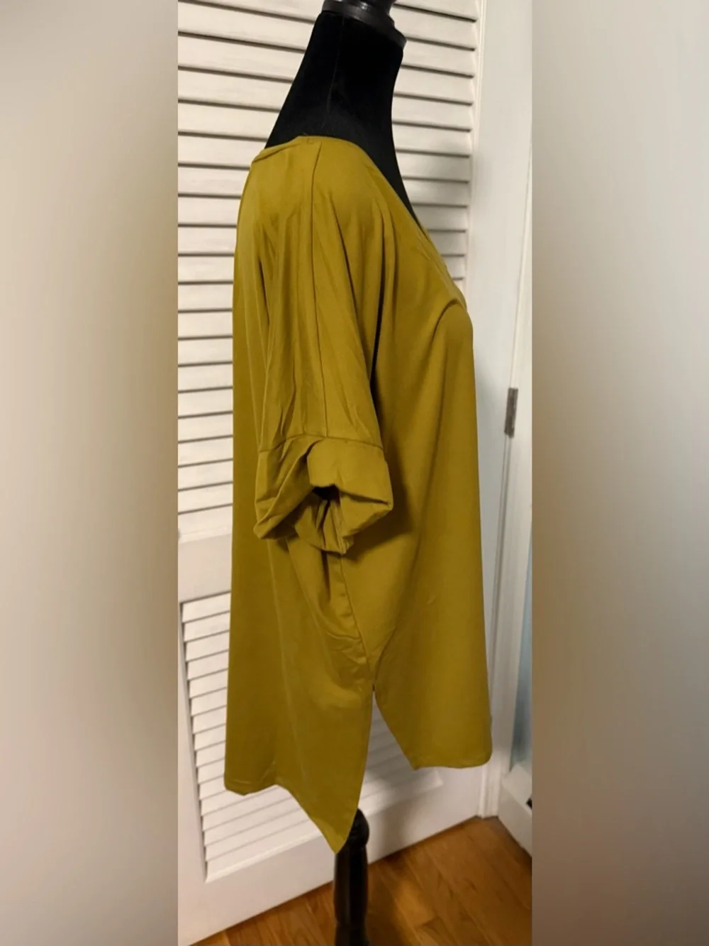 Zenana Olive Green oversized V-Neck Graphic Tee. NWOT
